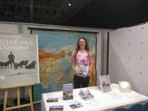 Michelle van Dijk in stand op Scandinavië-XL